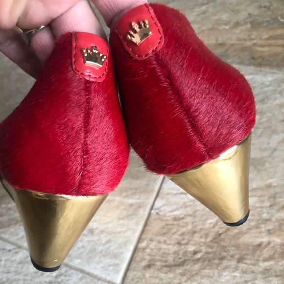 Dee Ocleppo Scarlet Calf Hair Gold Wedge - Picture 9 of 13